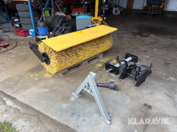 Frontlift og kost Stensballe FF-1500