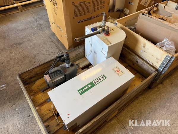 Varmtvandsbeholder, pumpe og prestank LOT