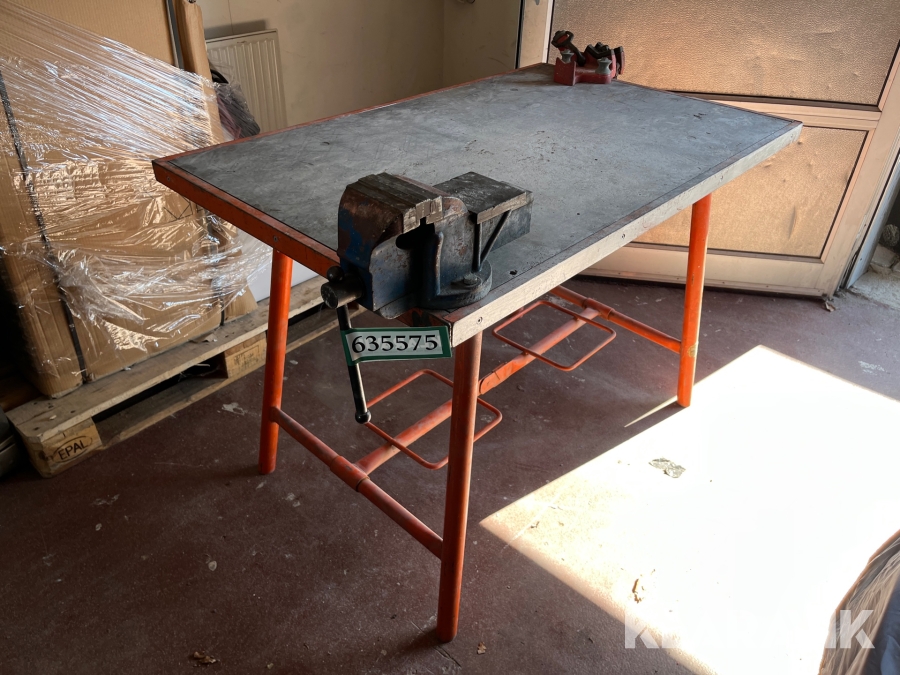 Arbejdsbord Ridgid med skruestik