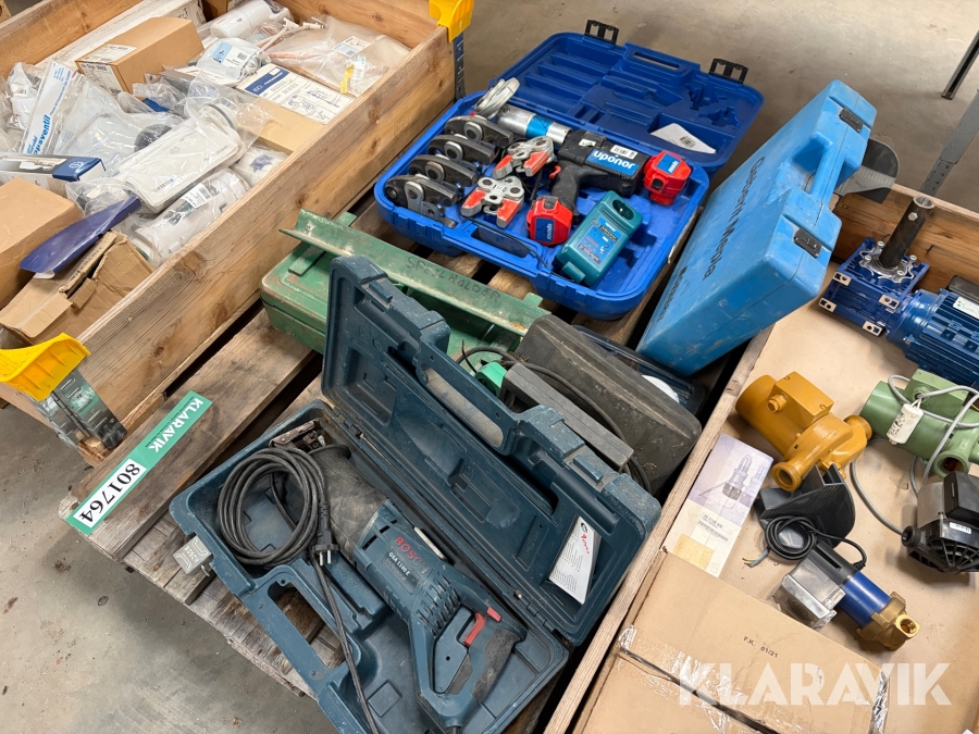 Håndværktøj Jouoda/Bosch og arbejdslamper, 6 Styk / 1 Palle