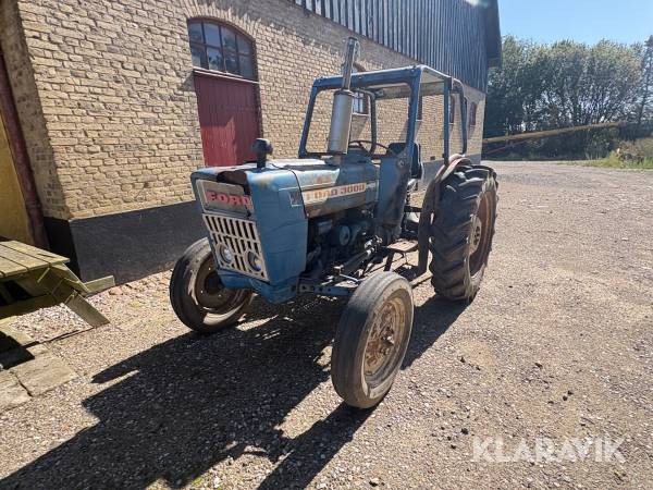 Traktor Ford 3000