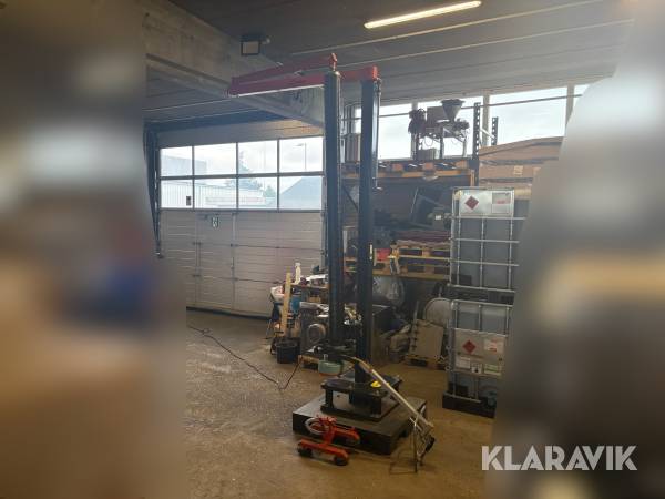 Vakuumløfteanlæg AL-Vac Two Joint Swingarm med svingarm og vakuumpumpe