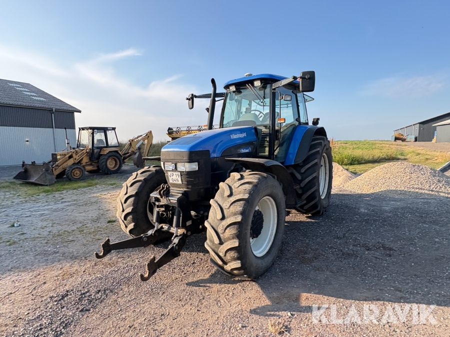 Traktor New Holland TM 155