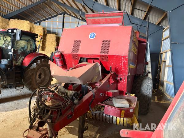 Ballepresser New Holland Bb980 med ballevogn