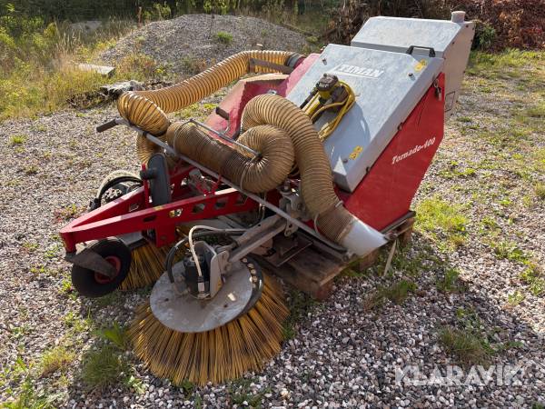 Feje/sugemaskine Timan Tornado 400 med sug og vandtilførelse.