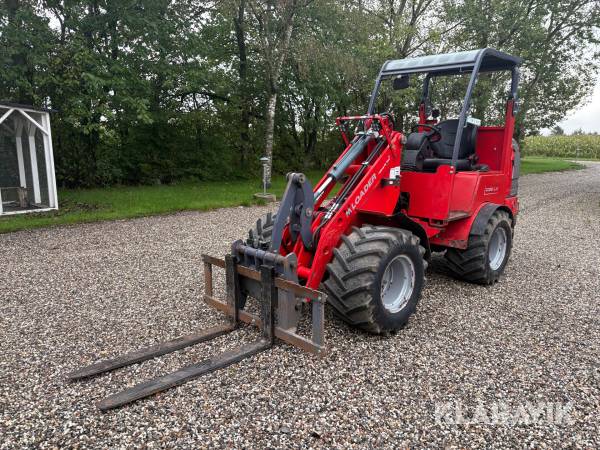 Minilæsser VM LOADER 820/1036 LX med skovl og gafler