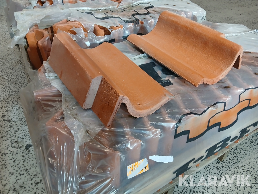 Tagsten rød øko  vindskedesten IBF Økonomi