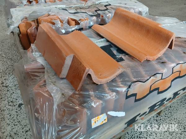 Tagsten rød øko  vindskedesten IBF Økonomi