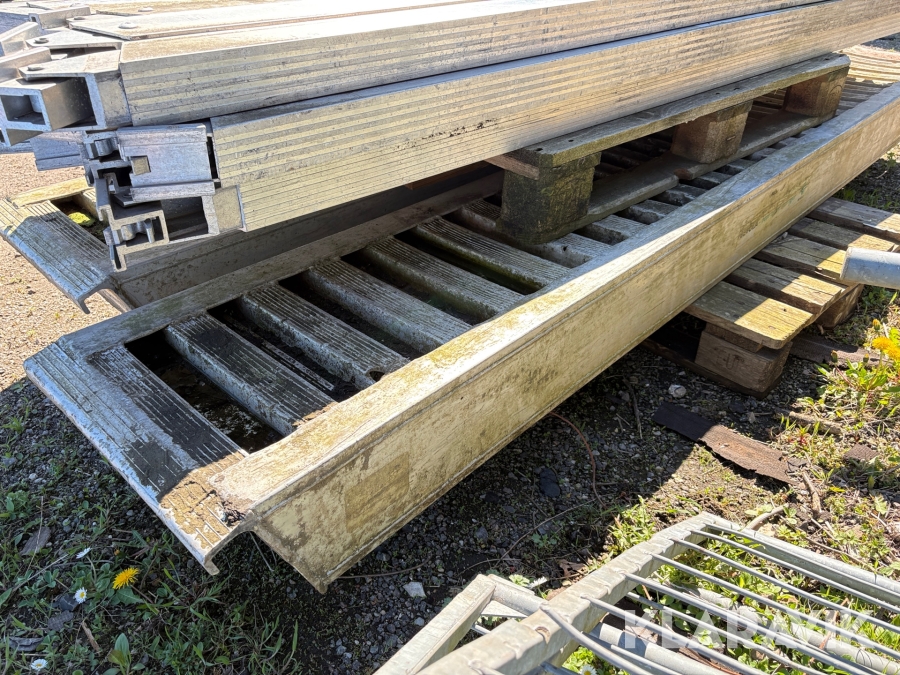 Aluramper Bevola 3 m - 2 styk