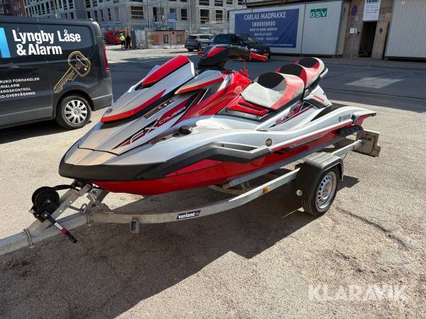 Vandscooter Yamaha FX Cruiser SVHO med trailer