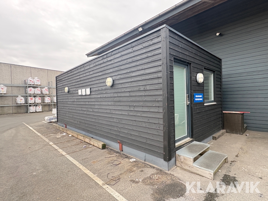 Kontormodul med toilletter og omklædning