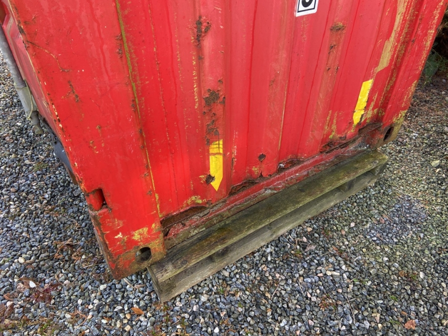 Container