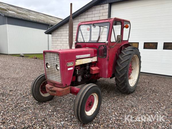 Veterantraktor International 624 IH