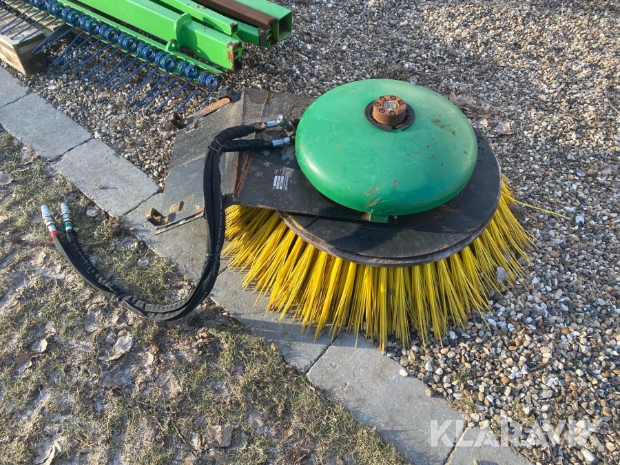 Kost til Avant minilæsser LEM maskinværksted