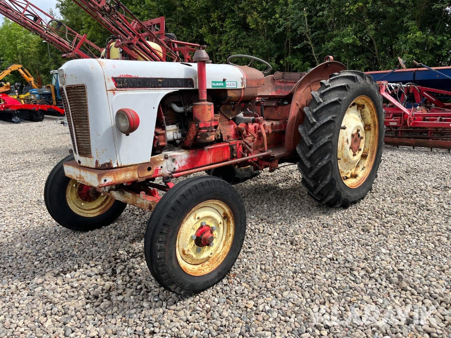 Traktor David Brown 950,