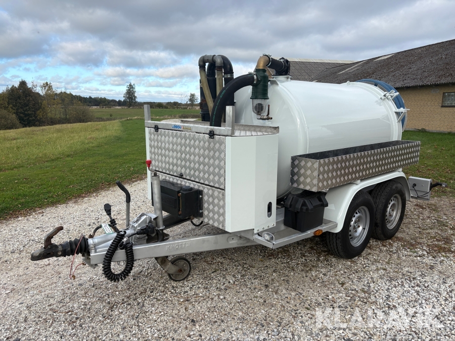 Slamsuger trailer Rioned Anhænger til bil