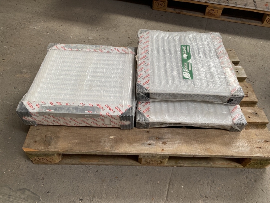 Radiatorer 3 stk 50 x 50 x 6 / 10 cm