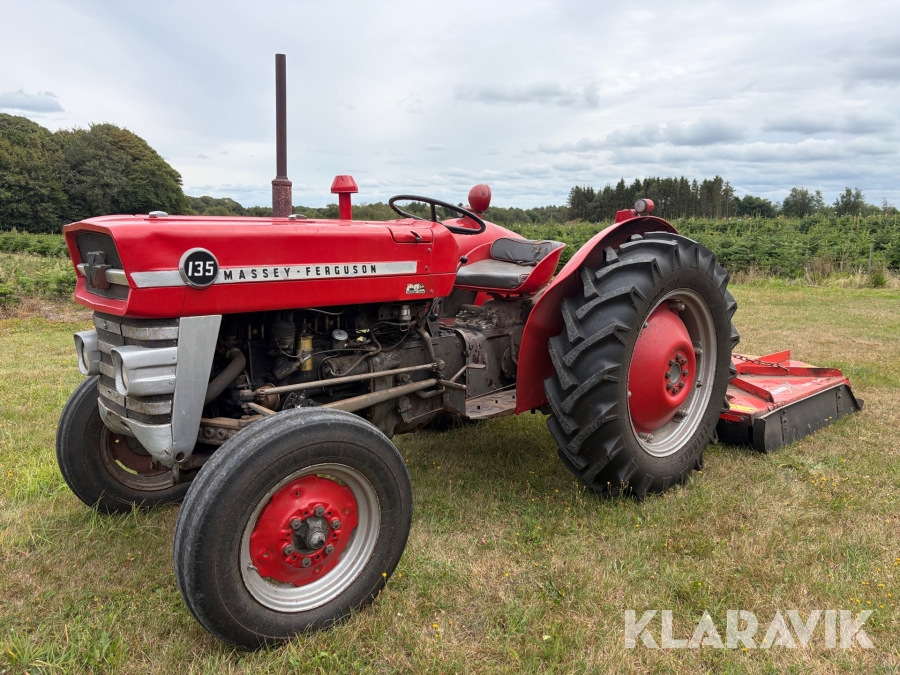 Traktor Massey Ferguson 135