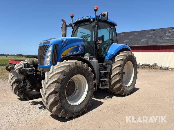 Traktor New Holland T8040