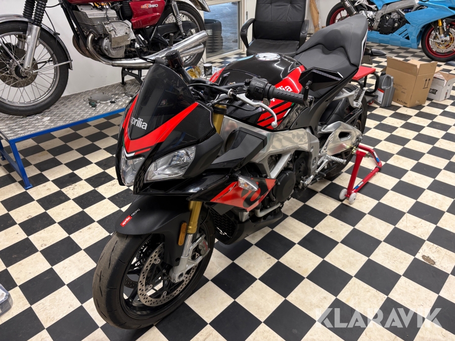 Motorcykel Aprilia Tuono 1100RR