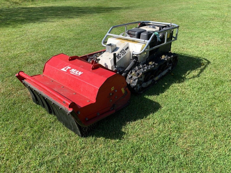 Fjernstyret buskrydder / skrænteklipper