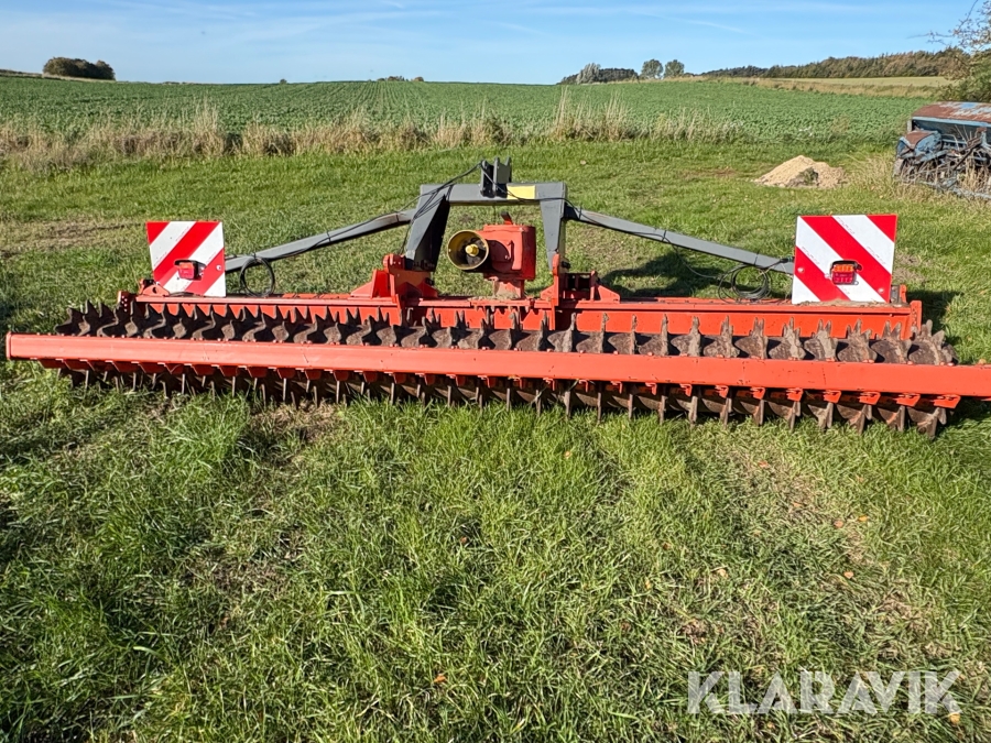 Rotorharve 4M Howard HK32 400D
