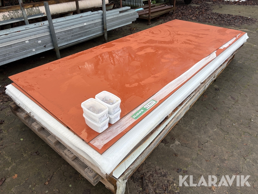 Facadebeklædning Swisspearl 305x119 Teglrød med skruer