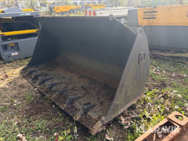 Skovl Case 621b 250cm