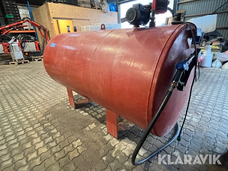 Dieseltank med pumpe KN 2500 liters c1