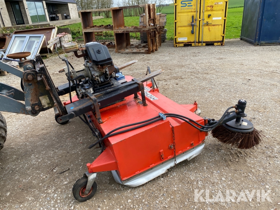 Kost med opsamler og egen motor til truck Hydro- Sweeper 2000