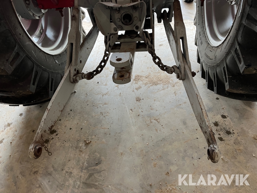 Veterantraktor Massey-Ferguson 185