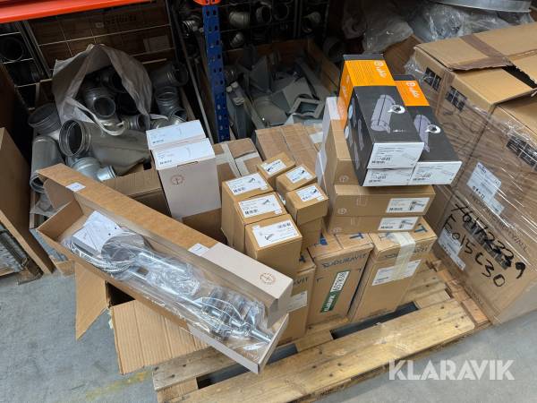 Badeværelses tilbehør og vask - 21 styks objekter