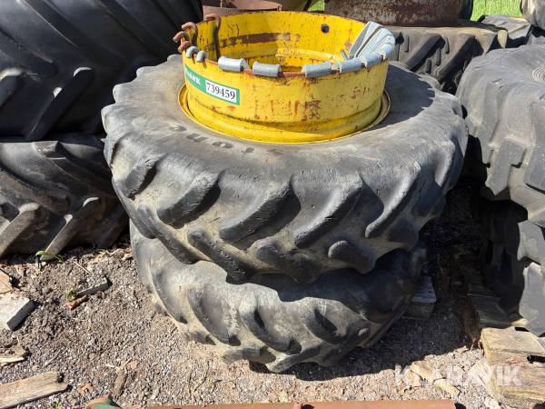 Tvillingehjul Firestone 380/85R28 2 styk med spænder