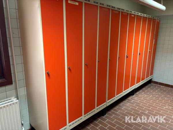 Garderobeskabe - 6 sektioner á 4 skabe