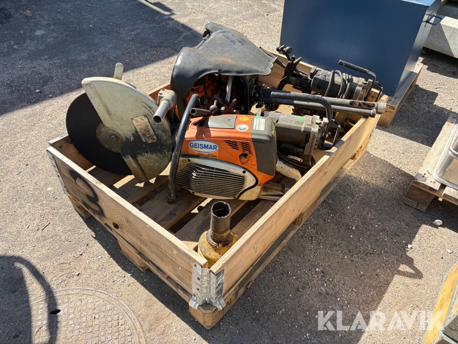 Lot med Kapsav, Skinneboremaskine, cembre skinneboremaskine Geismar, Husqvarna