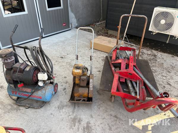 Blandet lot, pladevibrator,kompressor,Løftevogn, hævesænke vogn.