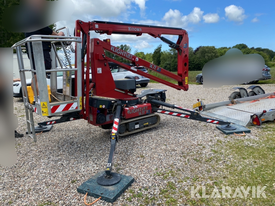 Selvkørende Light Lift på bælter Hinowa 14.72