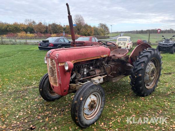 Veterantraktor Massey Ferguson 35