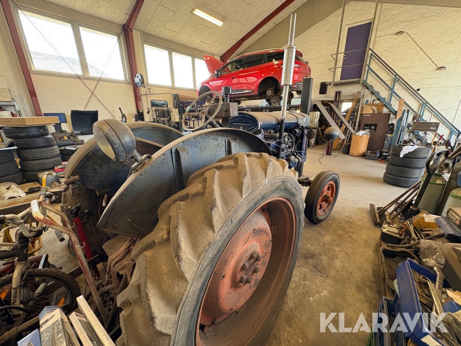 Veteran traktor Fordson major