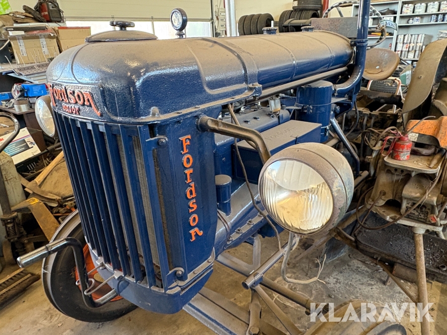 Veteran traktor Fordson major