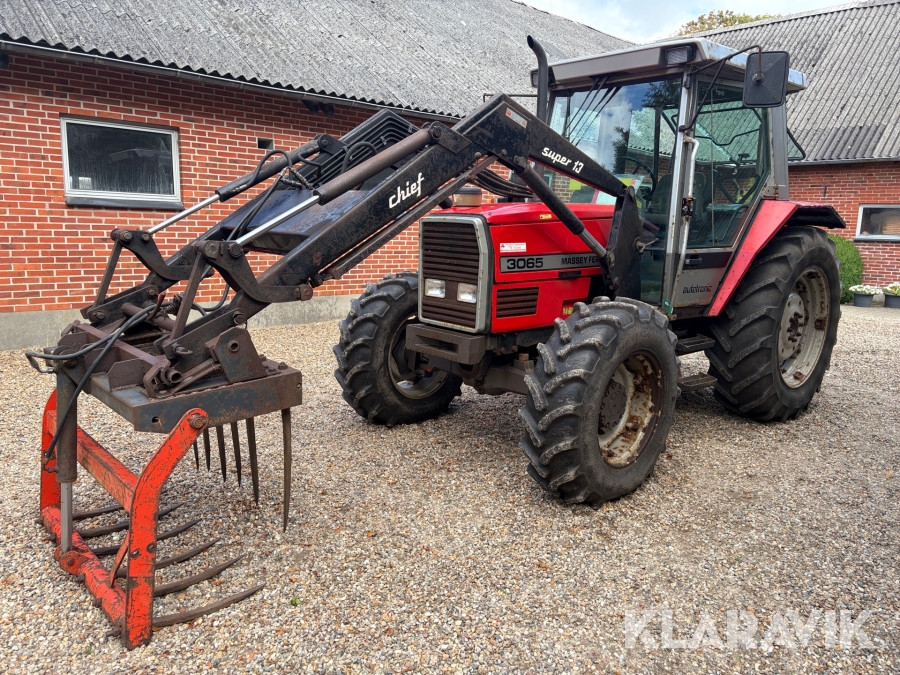 Traktor Massey Ferguson 3065 - med frontlæsser
