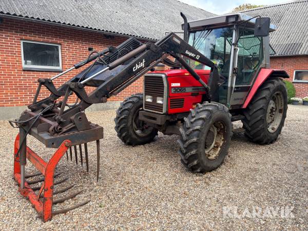 Traktor Massey Ferguson 3065 - med frontlæsser