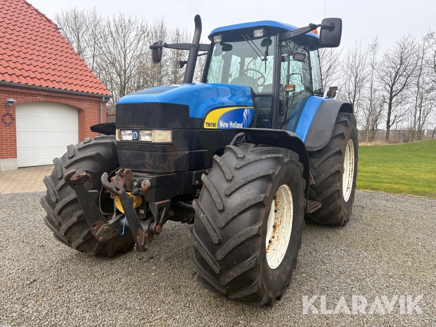 Traktor New Holland TM190 - 4WD