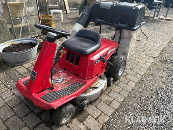 Havetraktor Honda Hydrostatic 3011 med opsamler