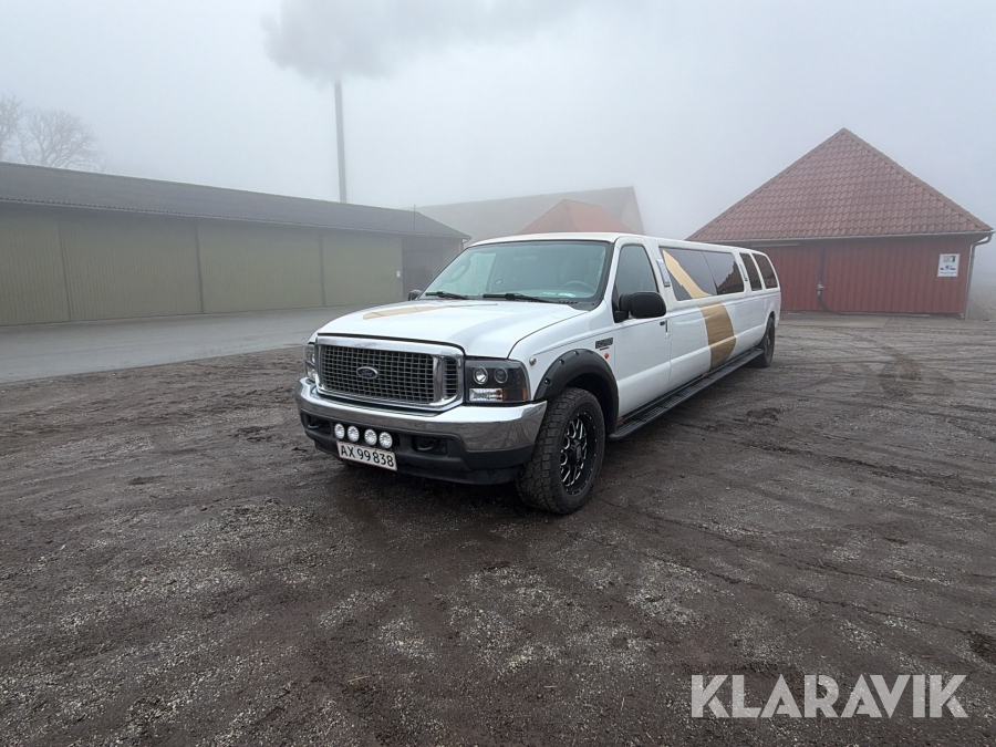 Party-limousine Ford Excursion 6.8 L V10
