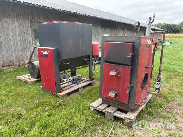Pillefyr Twin heat Variant med pillemagasin og ekspansionsbeholder