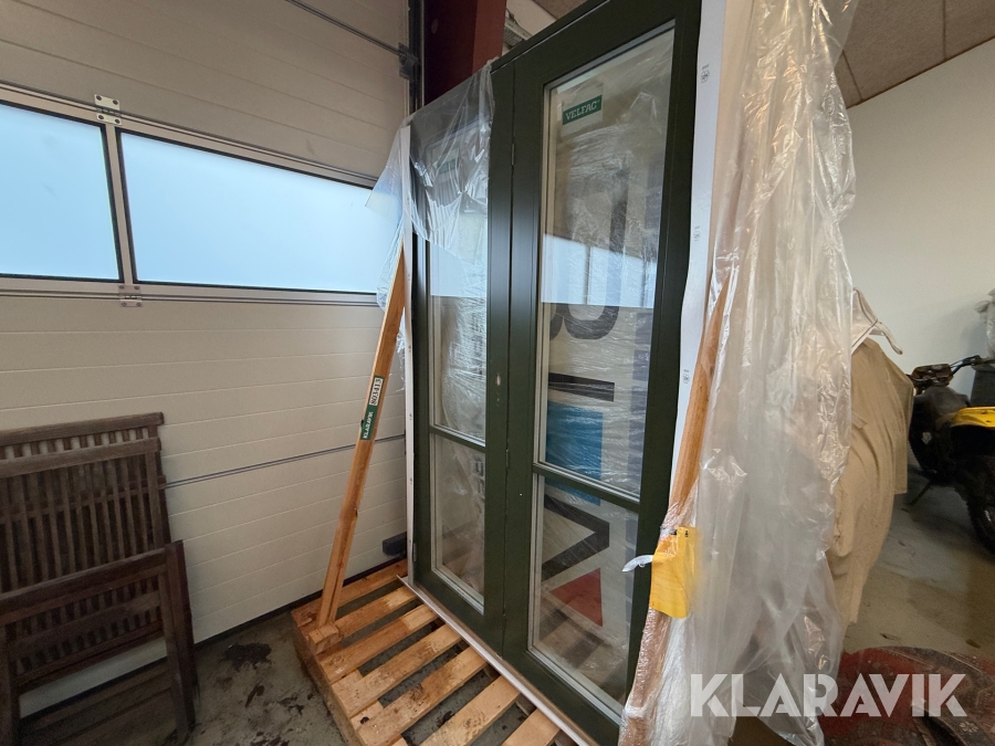 Facadedør Velfac Velux MK08-M0 med sideparti og ovenlysvindue