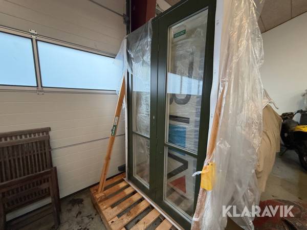 Facadedør Velfac Velux MK08-M0 med sideparti og ovenlysvindue