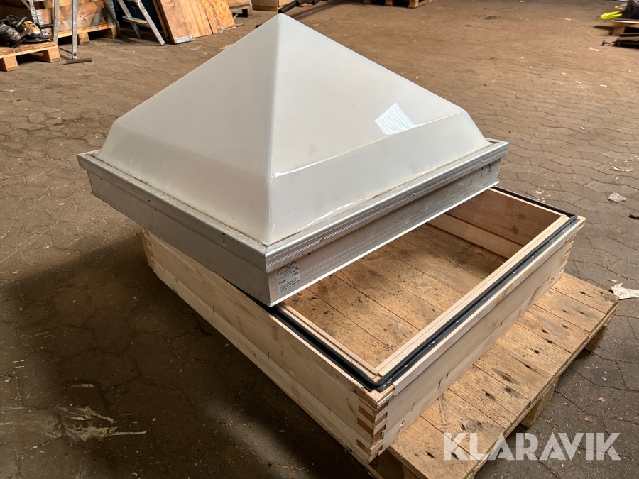 Ovenlys Optilite med oplukker karm