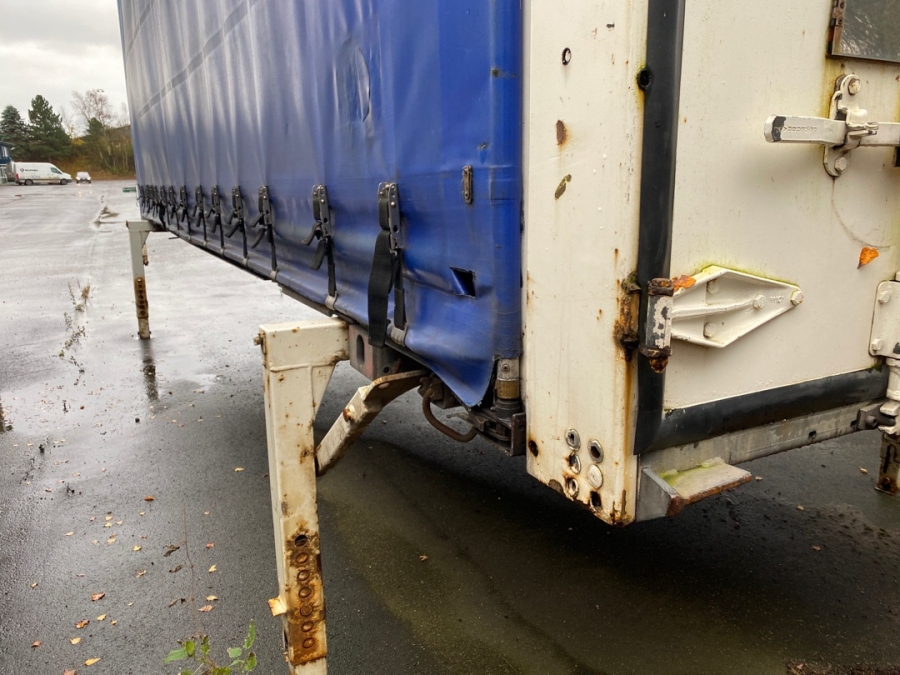 Pressenings container lastbil